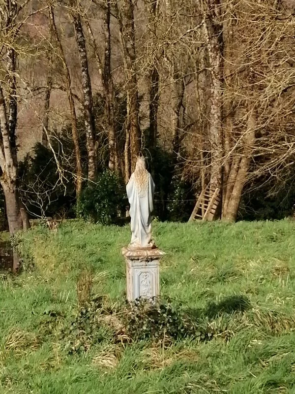 Statue de la Vierge